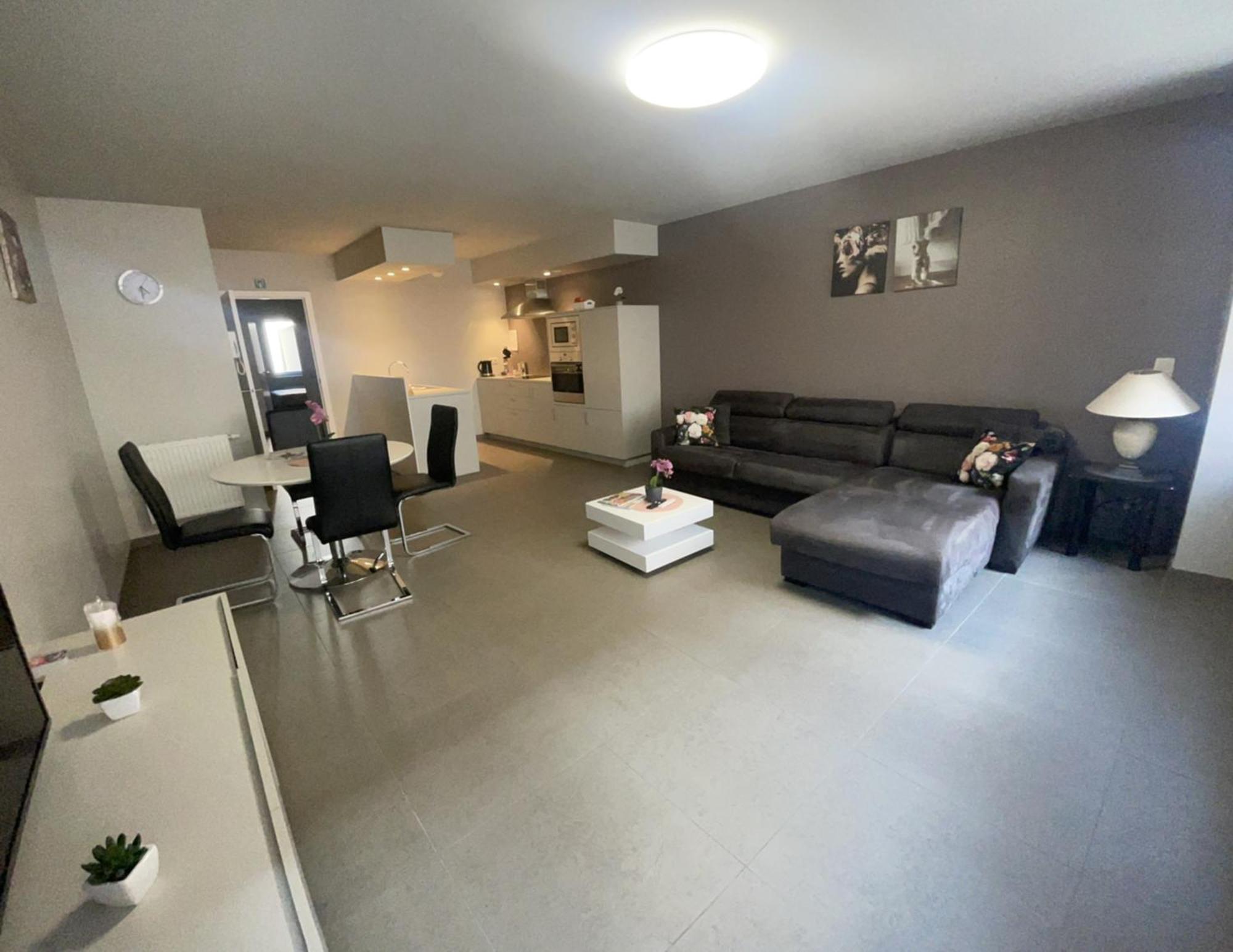 Moderne Appartement Aan Zee 오스텐드 외부 사진